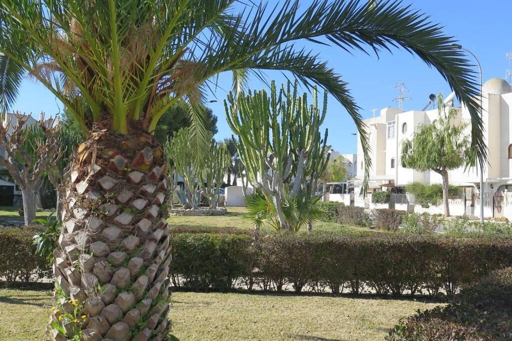 Bungalow In Moorse Stijl El Campello Eksteriør billede